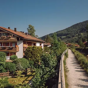 https://rottach-apartments-ferienwohnungen-am-tegernsee.com-bavaria.com